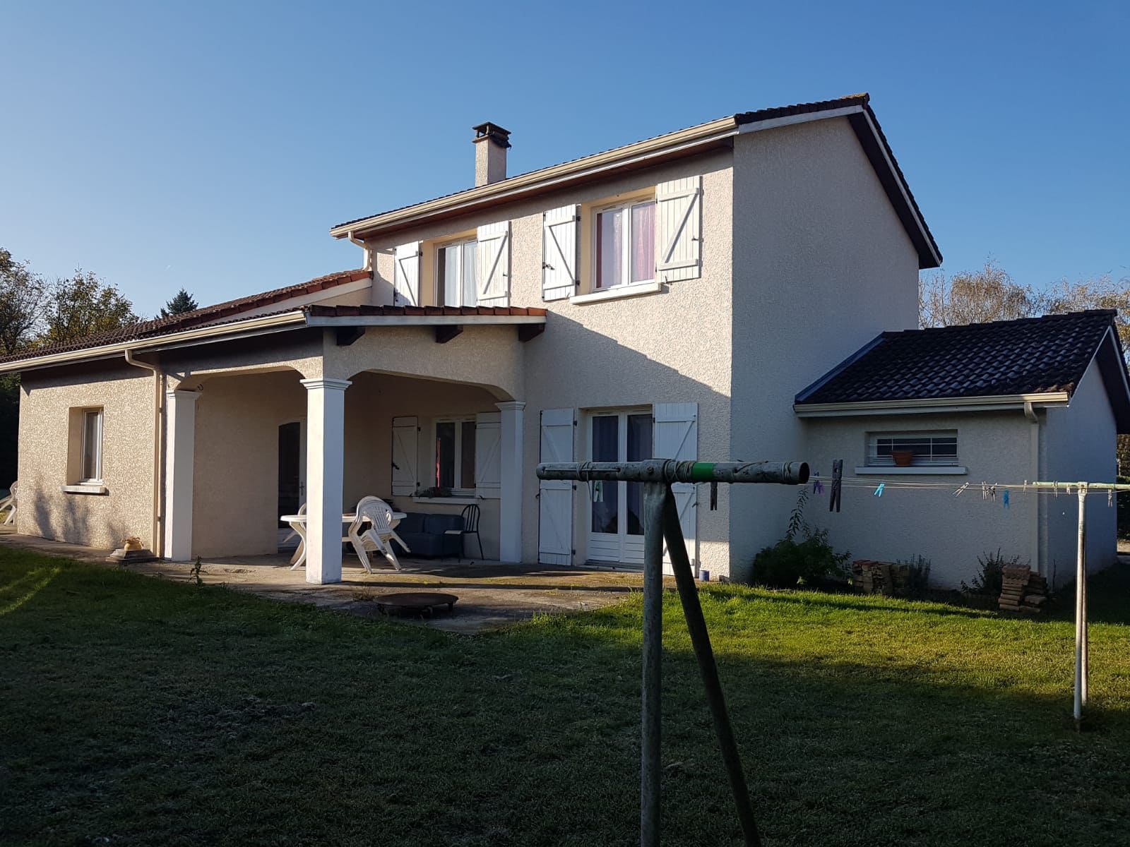Nettoyage de façade d'une maison individuelle en Nord Isère