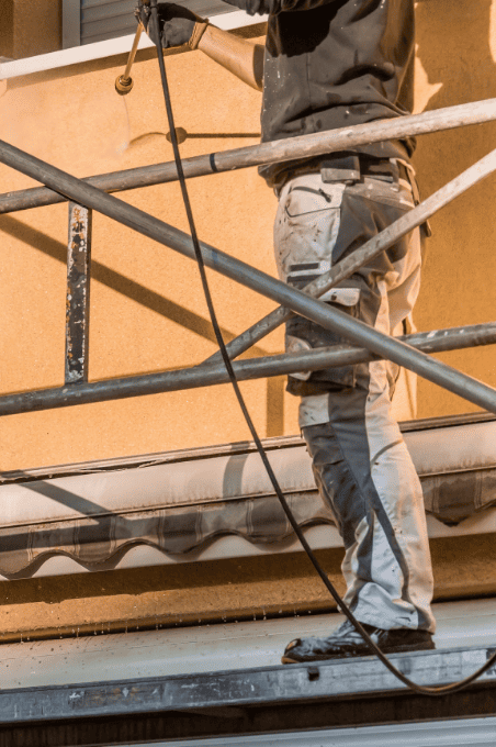 Travaux d'isolation ITE par ELKA, entreprise familiale en Isère